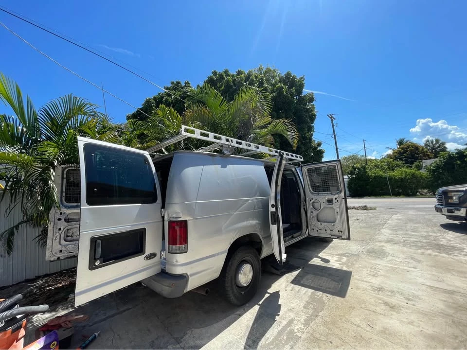 2006 Ford Econoline Van - Image 9 of 9