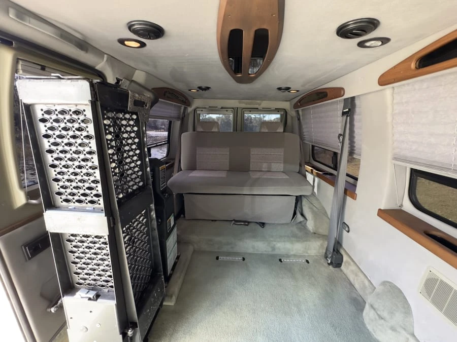 2006 Ford Econoline Van - Image 20 of 31