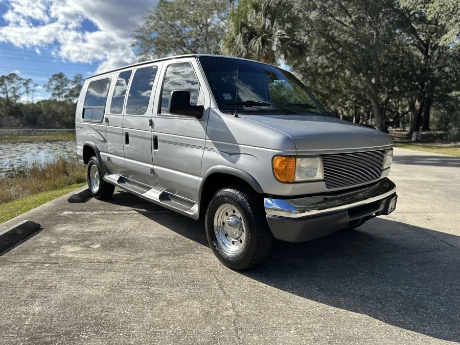 2006 Ford Econoline Van - Image 5 of 31