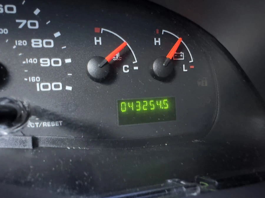 2006 Ford Econoline Van - Image 19 of 31