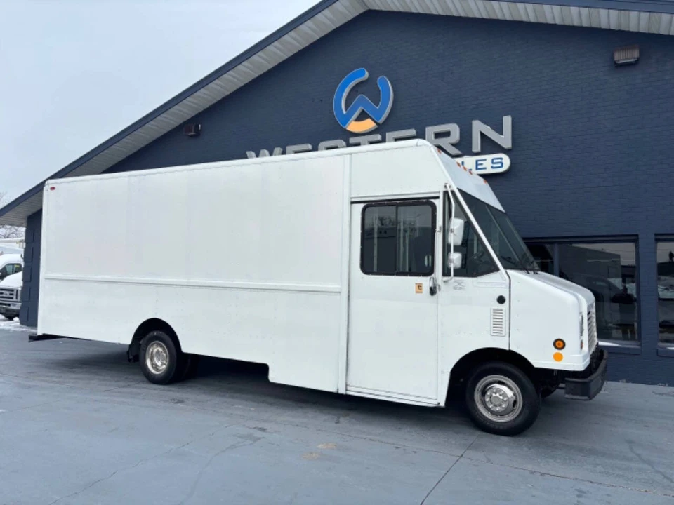 2006 Ford Econoline Van - Image 5 of 11
