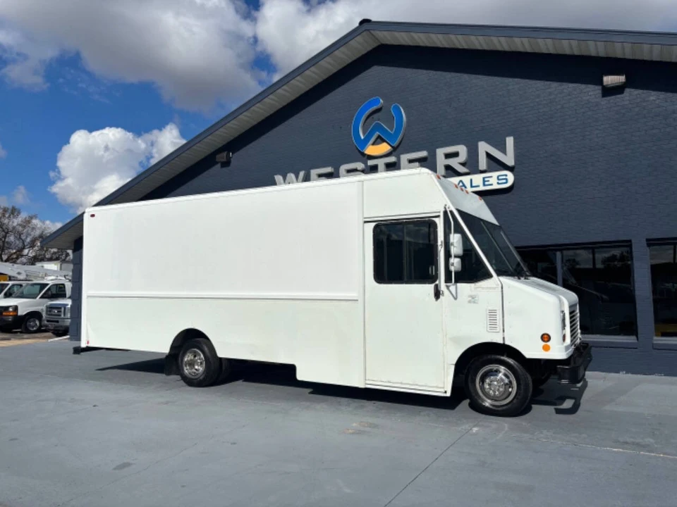 2006 Ford Econoline Van - Image 4 of 12