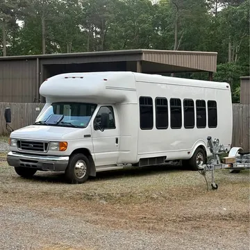 2006 Ford E450 Super Duty Cutaway