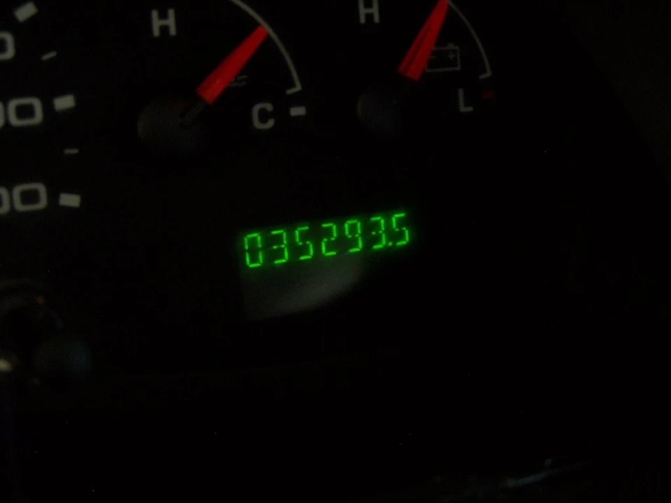 2006 Ford Econoline Van - Image 9 of 31