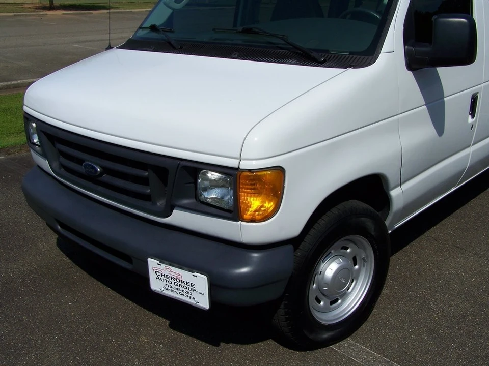 2006 Ford Econoline Van - Image 12 of 31