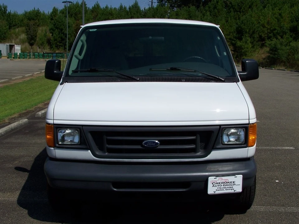 2006 Ford Econoline Van - Image 18 of 31