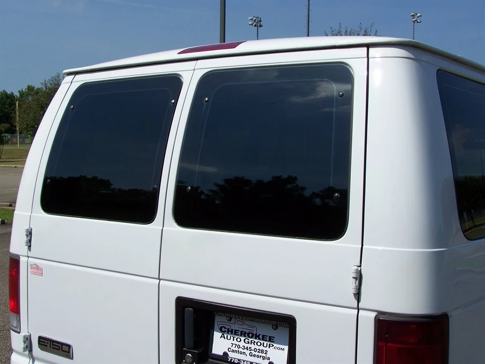 2006 Ford Econoline Van - Image 26 of 31