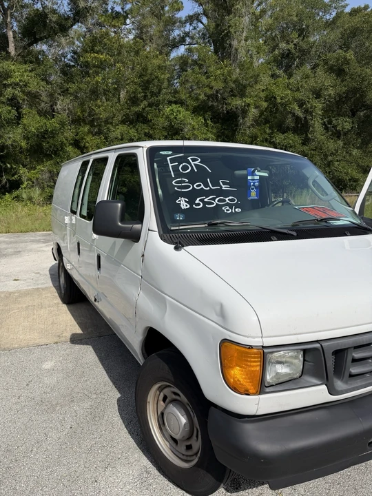2006 Ford Econoline Van - Image 2 of 5