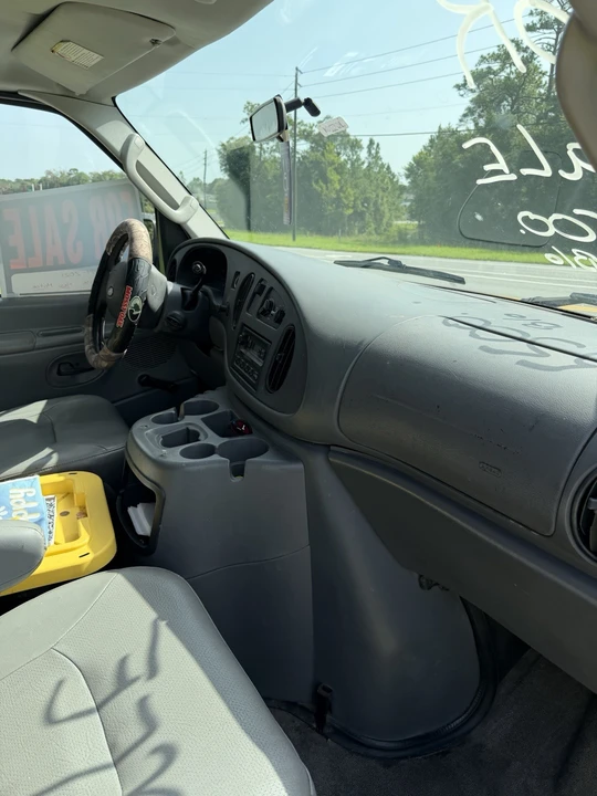 2006 Ford Econoline Van - Image 3 of 5