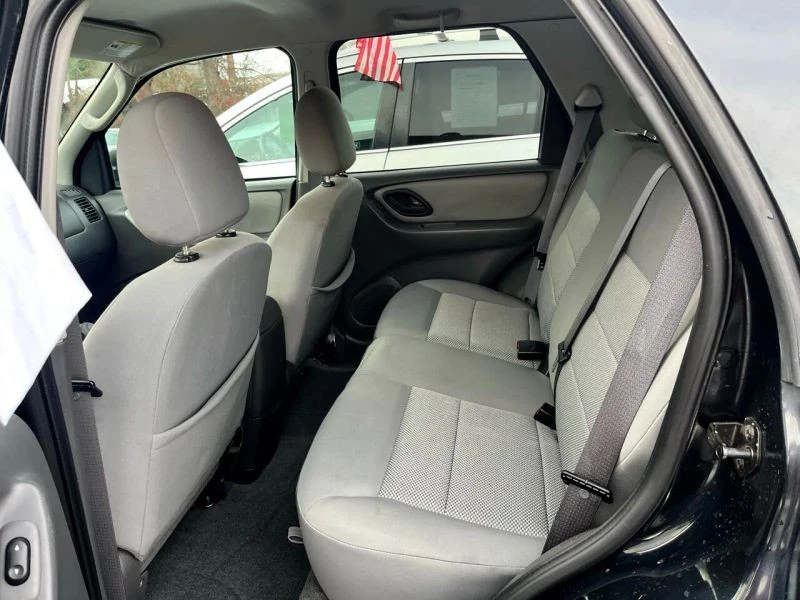 2006 Ford Escape - Image 10 of 12