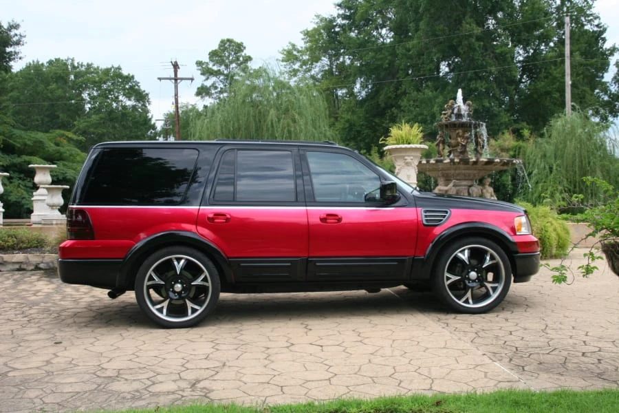 2006 Ford Expedition 2nd Gen - Image 2 of 10