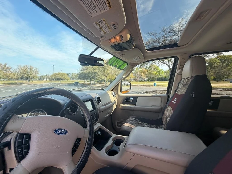 2006 Ford Expedition 2nd Gen - Image 10 of 31