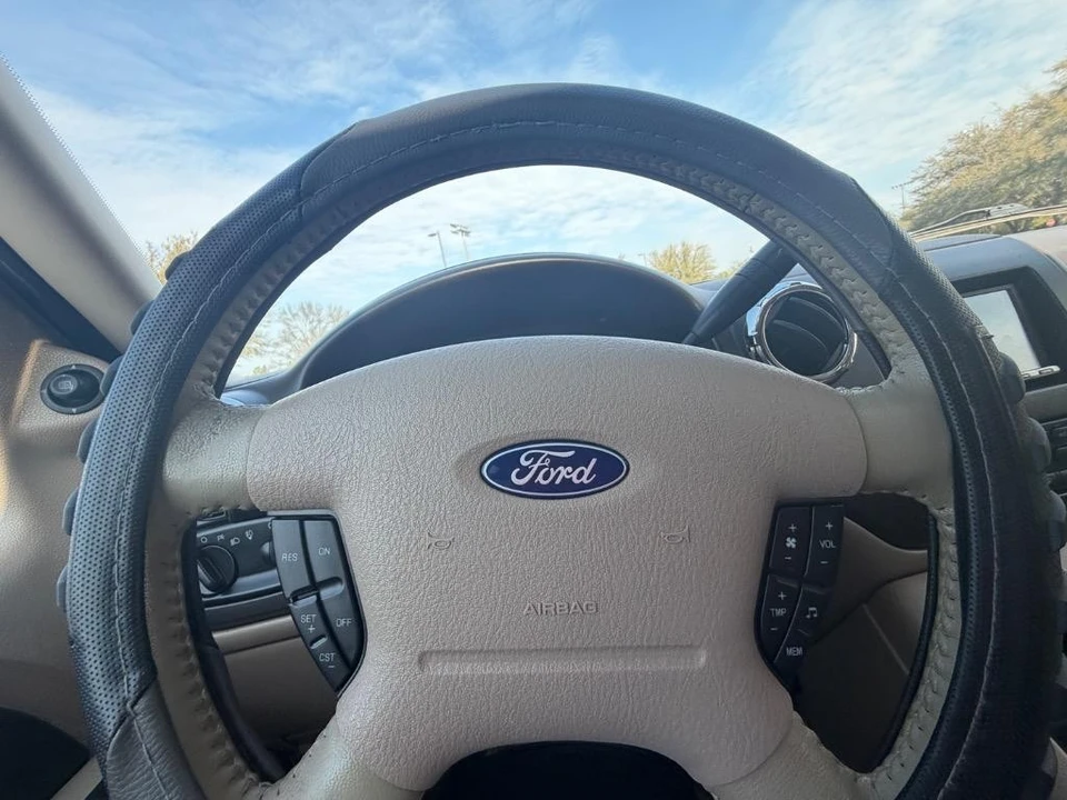 2006 Ford Expedition 2nd Gen - Image 12 of 31