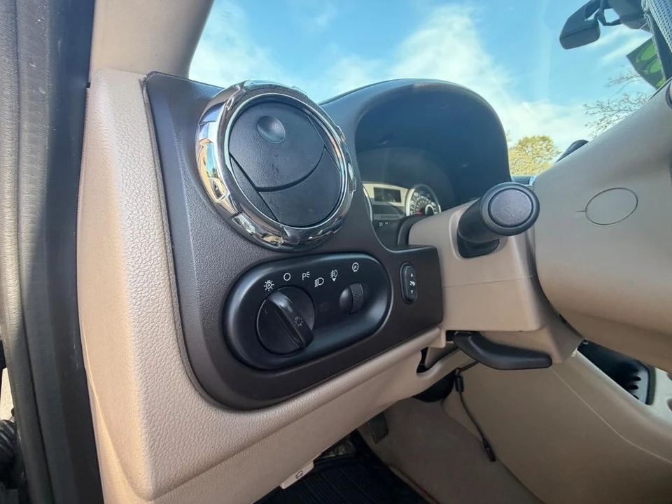2006 Ford Expedition 2nd Gen - Image 11 of 31