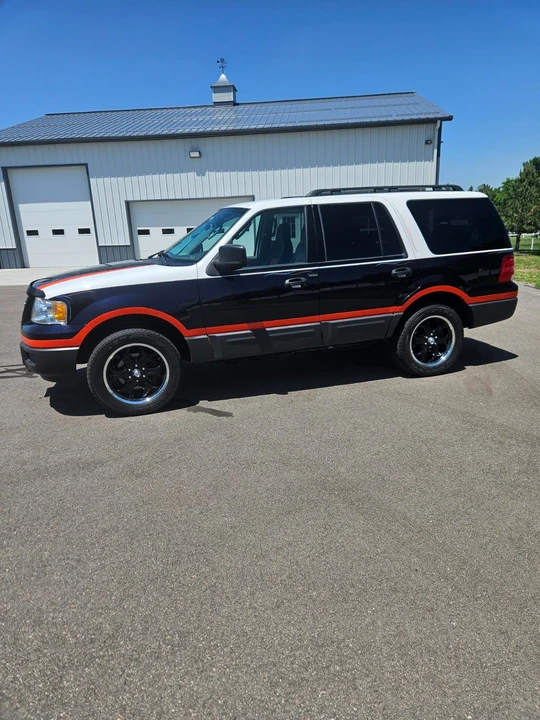 2006 Ford Expedition 2nd Gen - Image 2 of 21