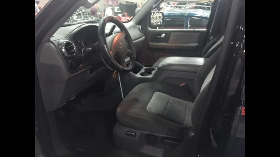 2006 Ford Expedition 2nd Gen - Image 3 of 4