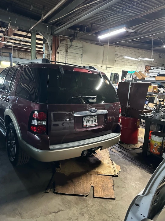 2006 Ford Explorer 4th Gen - Image 3 of 12