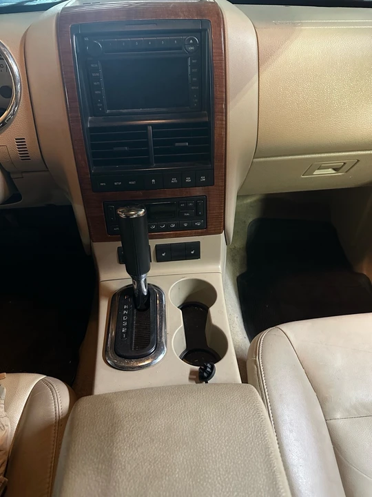2006 Ford Explorer 4th Gen - Image 9 of 12
