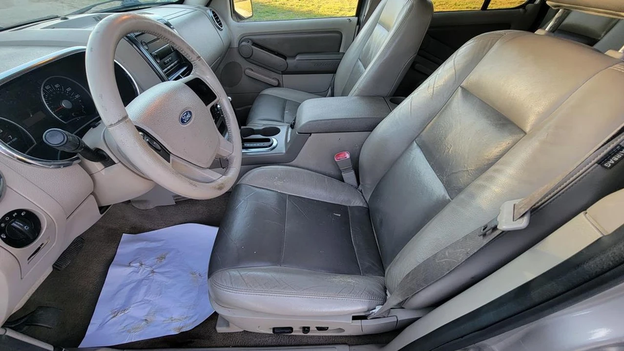 2006 Ford Explorer 4th Gen - Image 14 of 31
