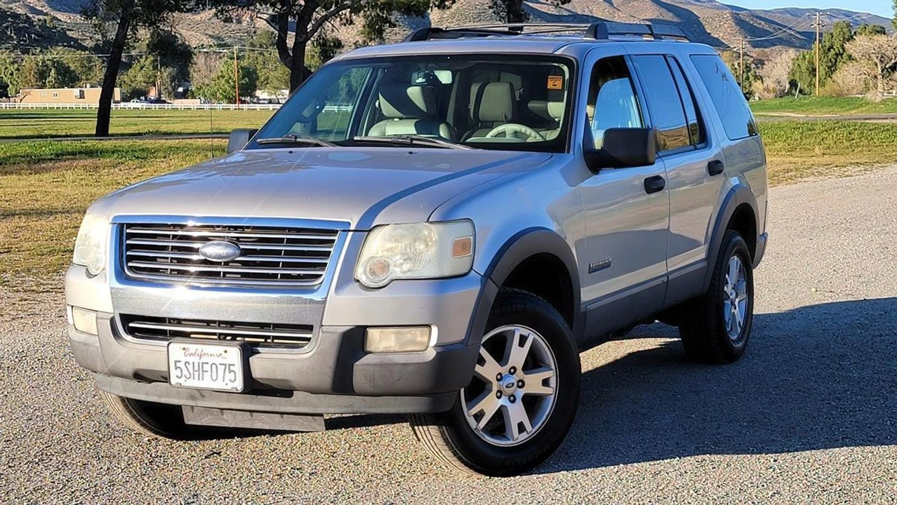 2006 Ford Explorer 4th Gen - Image 5 of 31