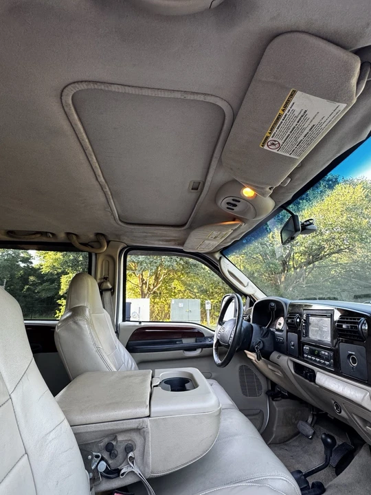 2006 Ford - Image 23 of 31