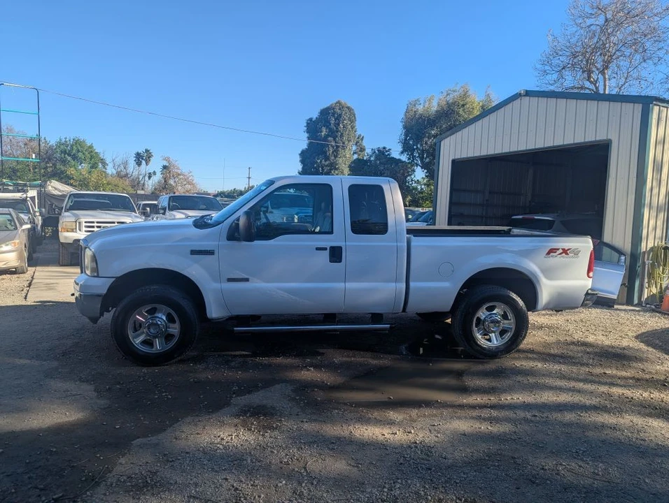 2006 Ford Super Duty 2nd Gen - Image 2 of 17