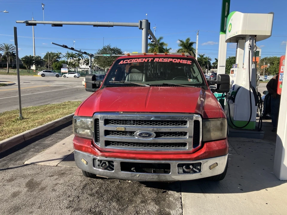 2006 Ford Super Duty 1st Gen - Image 2 of 10