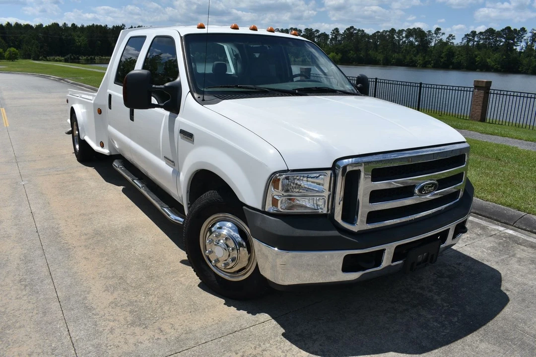 2006 Ford Super Duty 1st Gen - Image 2 of 12