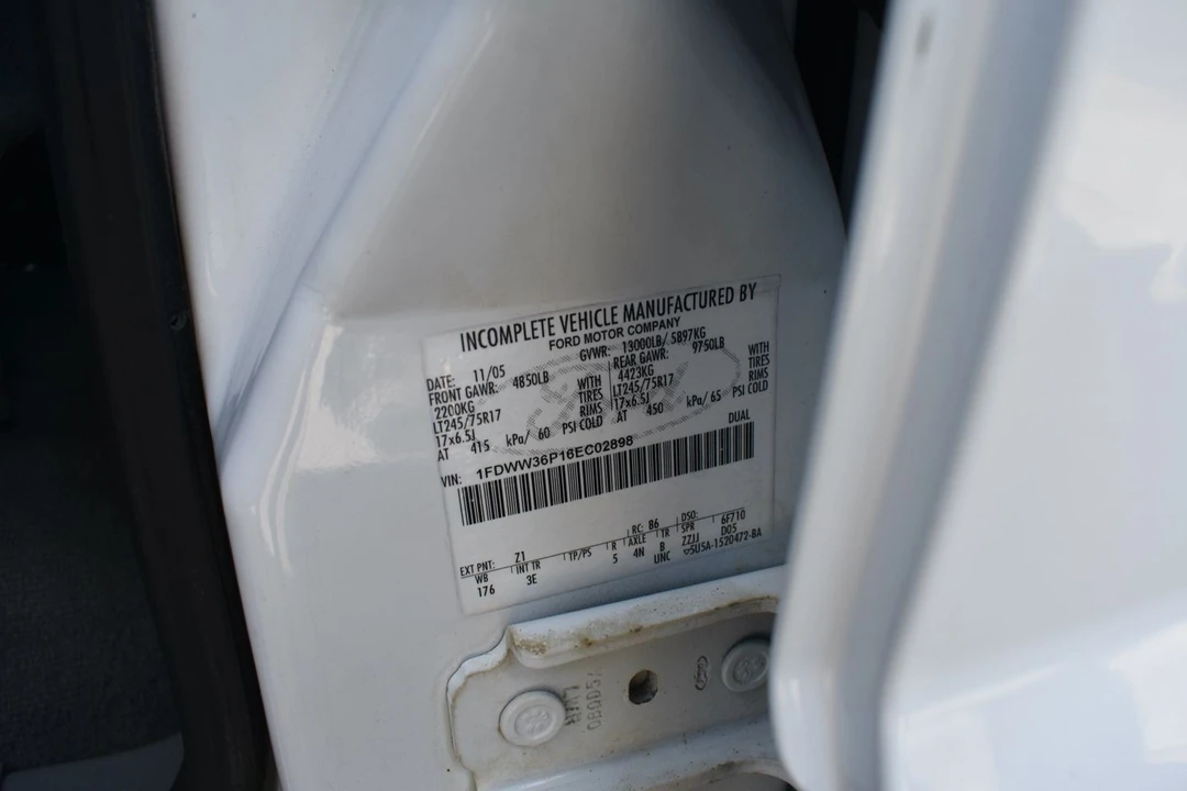 2006 Ford Super Duty 1st Gen - Image 16 of 21