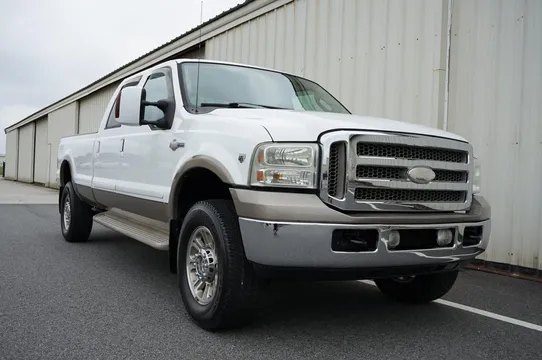 2006 Ford F-350 Super Duty King Ranch Crew Cab V10 4x4 FX4