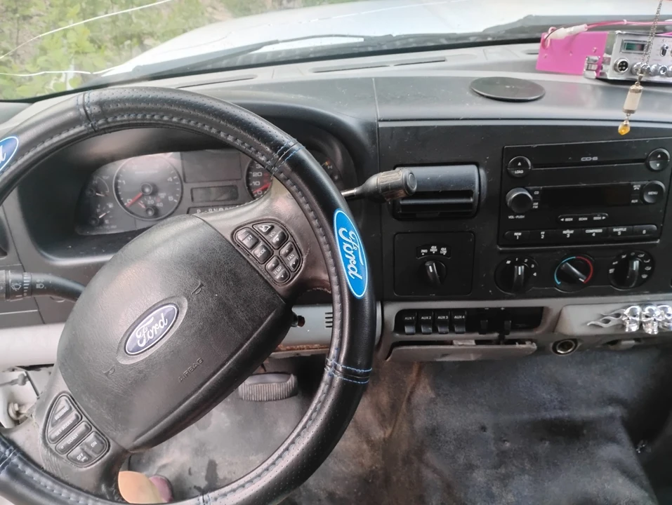 2006 Ford Super Duty 1st Gen - Image 10 of 15