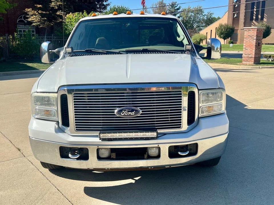 2006 Ford Super Duty 1st Gen - Image 2 of 21