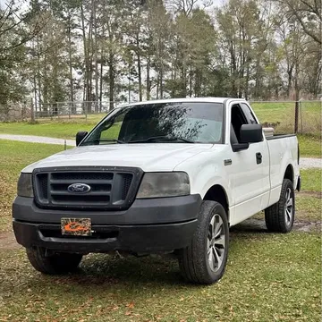 2006 Ford F150 Regular Cab XL Pickup 2D 6 1/2 ft