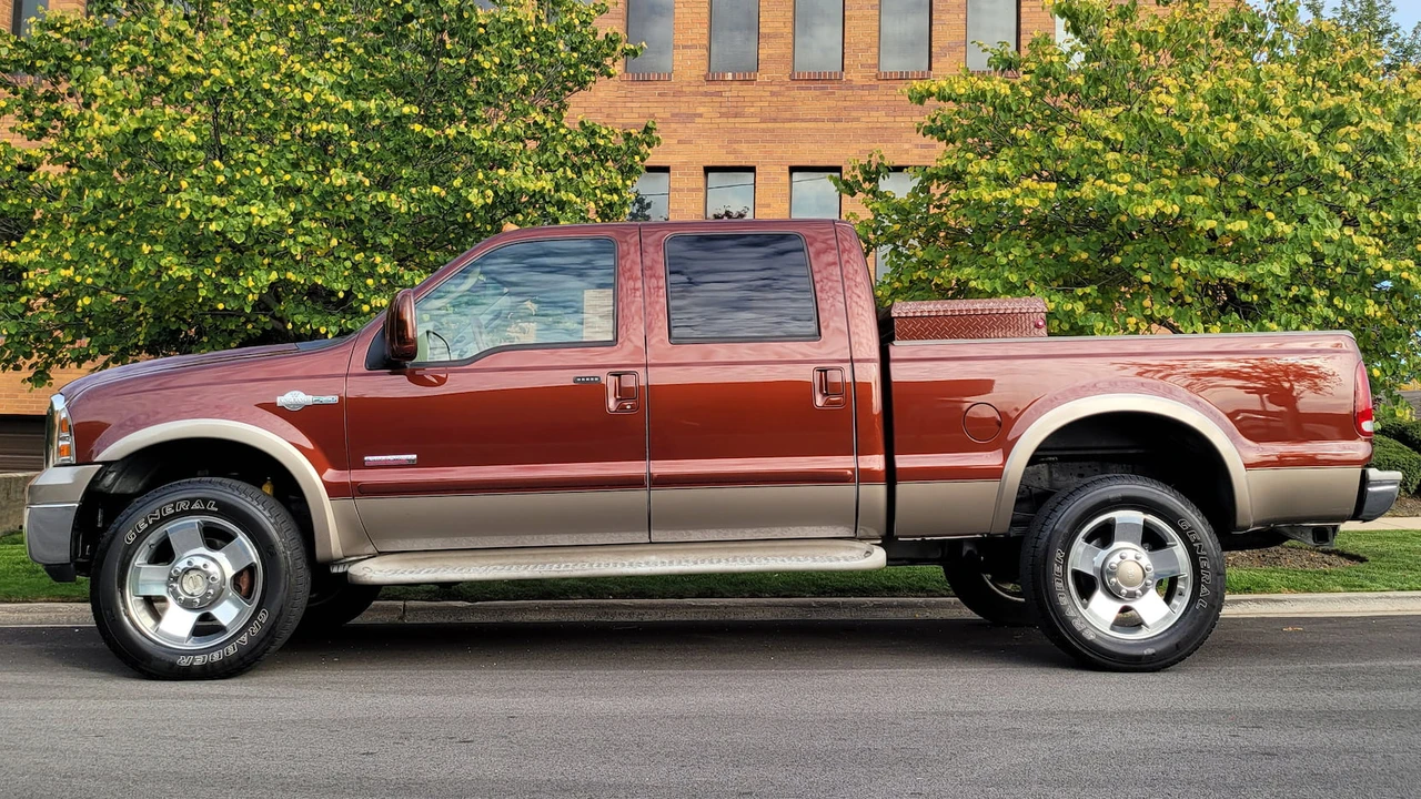 2006 Ford Super Duty 1st Gen - Image 2 of 16