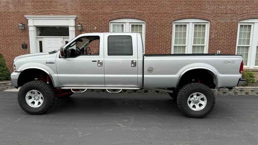 2006 Ford Super Duty 1st Gen - Image 2 of 8