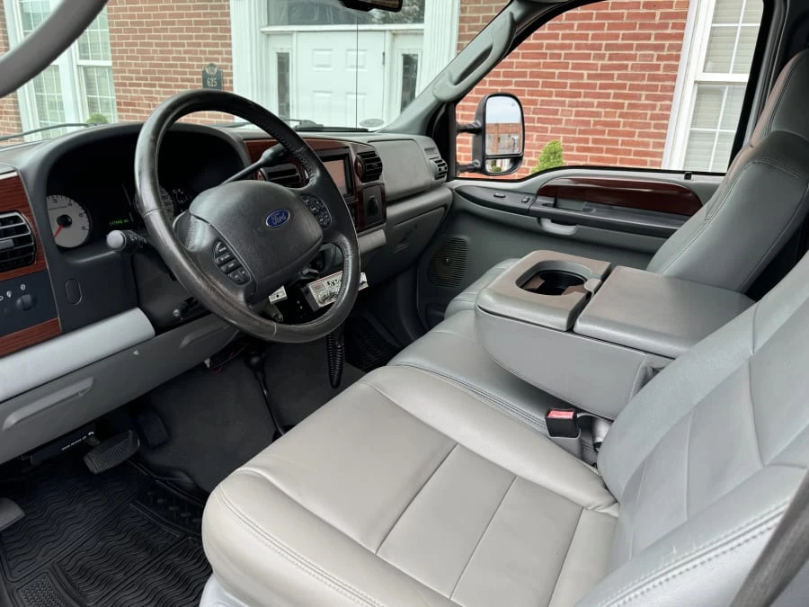 2006 Ford Super Duty 1st Gen - Image 6 of 8