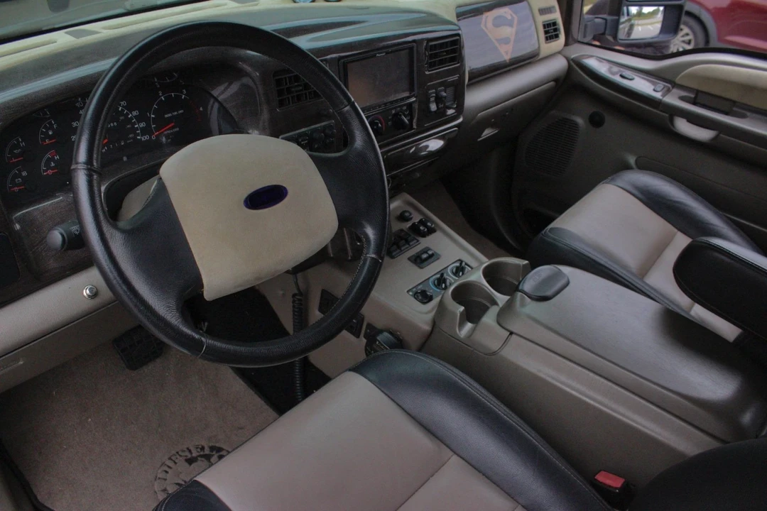 2006 Ford Excursion - Image 11 of 21