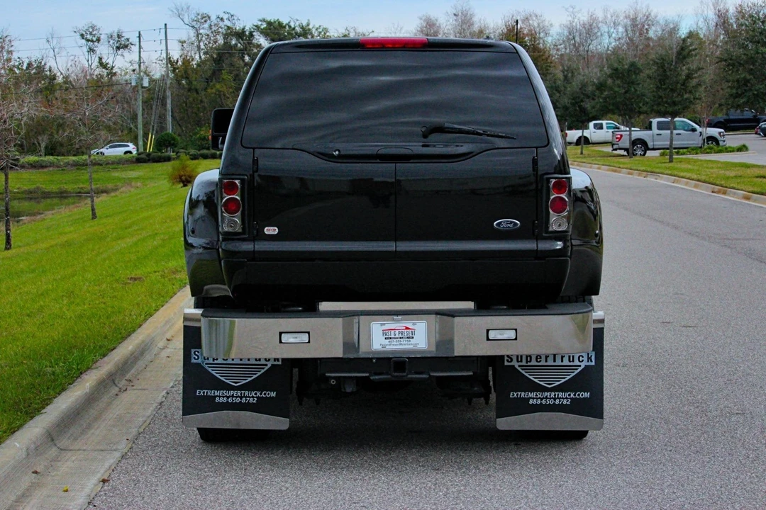 2006 Ford Excursion - Image 5 of 21