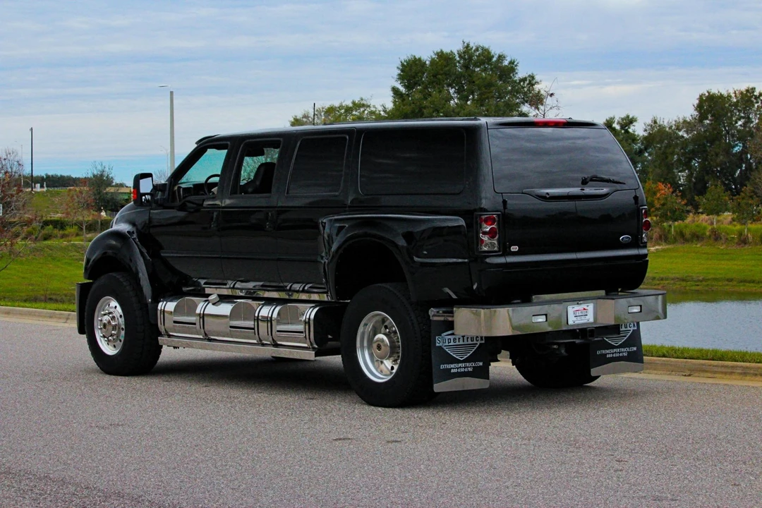 2006 Ford Excursion - Image 4 of 21