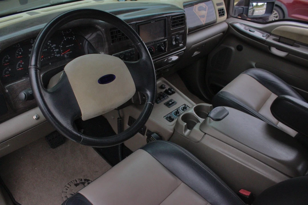 2006 Ford Excursion - Image 11 of 21