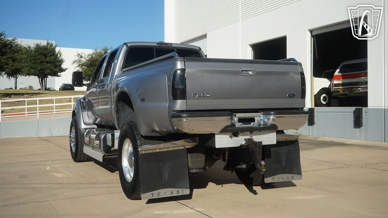2006 Ford Super Duty 1st Gen - Image 11 of 12