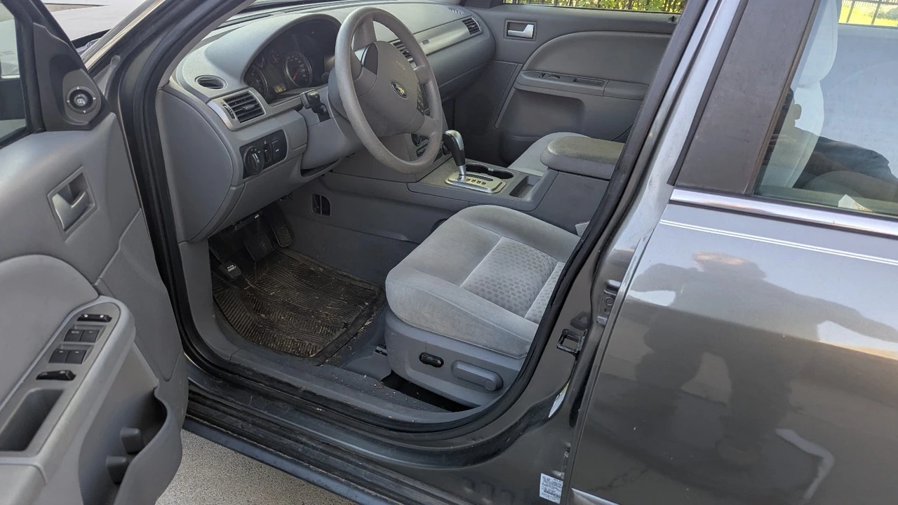 2006 Ford Five Hundred - Image 6 of 9