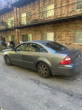 2006 Ford Focus LX Sedan 4D