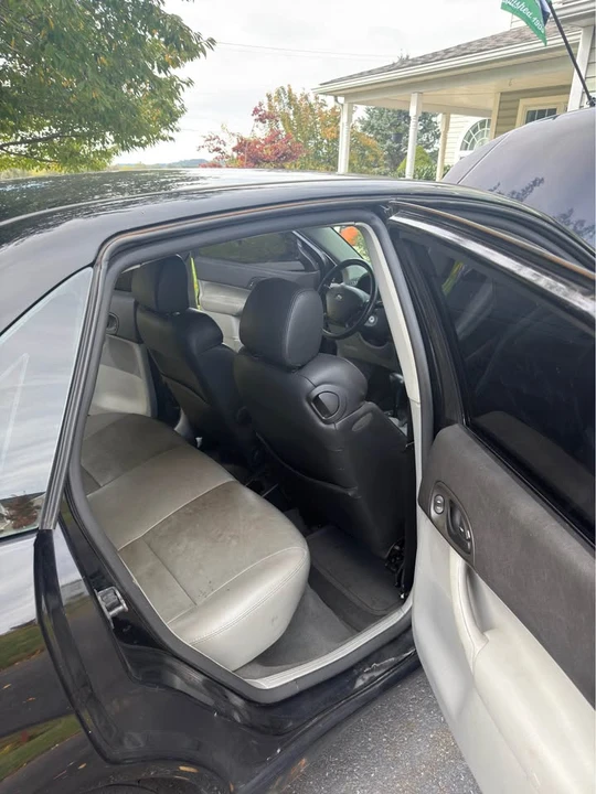 2006 Ford Focus 2nd Gen - Image 10 of 17