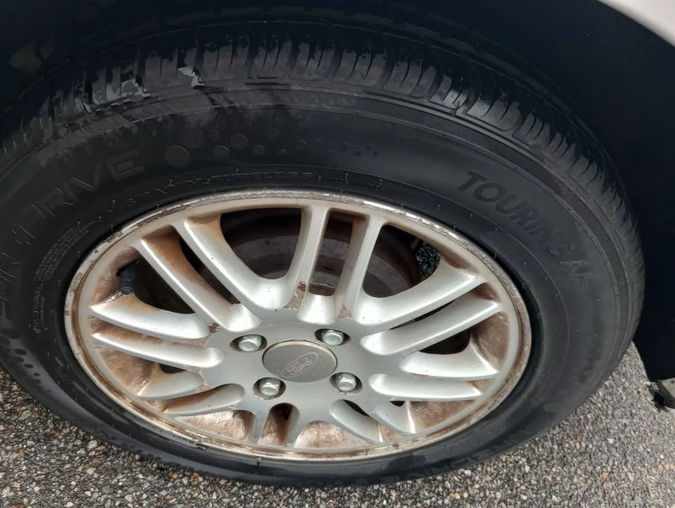 2006 Ford Focus 2nd Gen - Image 6 of 12