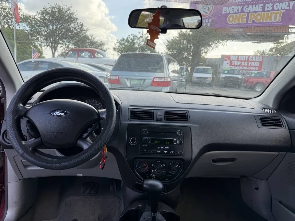 2006 Ford Focus 2nd Gen - Image 16 of 21