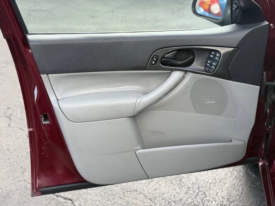 2006 Ford Focus 1st Gen - Image 11 of 12