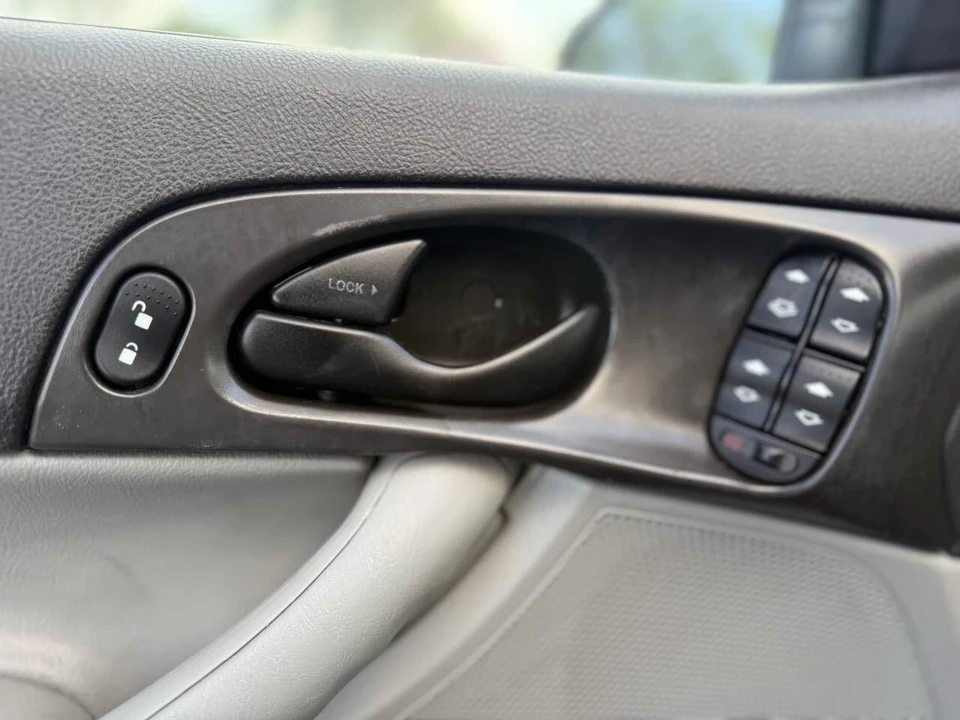 2006 Ford Focus 2nd Gen - Image 17 of 21