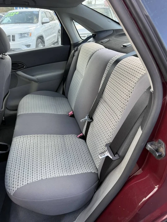 2006 Ford Focus 2nd Gen - Image 15 of 21