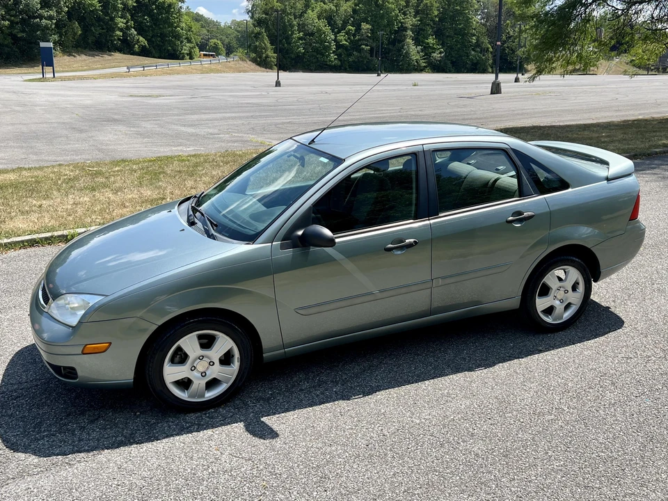 2006 Ford Focus 1st Gen - Image 14 of 31